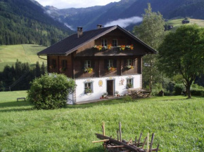 Bauernhof im Wiesengrund, Maria Luggau, Österreich, Maria Luggau, Österreich